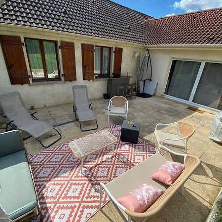 ヴィラ Spacieuse Thoury-Ferottes