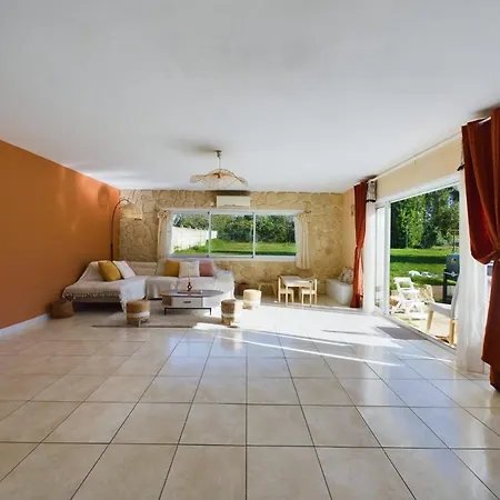 Villa Spacieuse Thoury-Ferottes