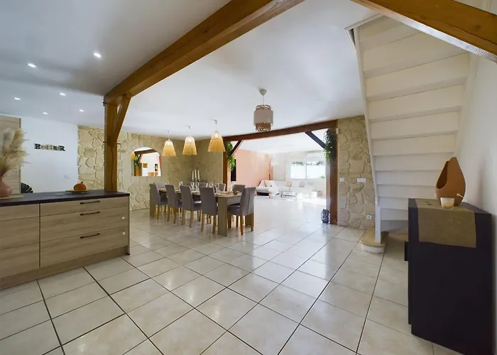 Vila Spacieuse Thoury-Ferottes